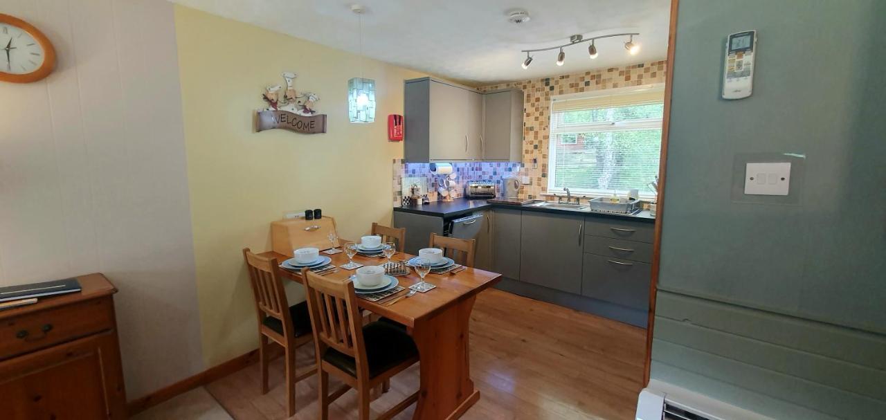 Torcroft Lodges Drumnadrochit Extérieur photo